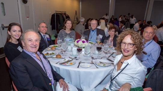 Dean Kovačević enjoying lunch with alumni 